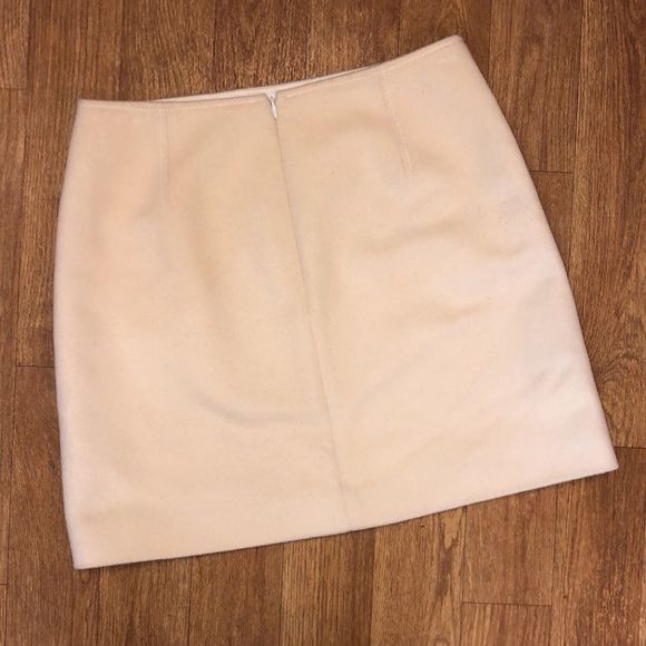 (Cacharel) Cream 100% Wool Short Pencil Skirt - Picture 5 of 5